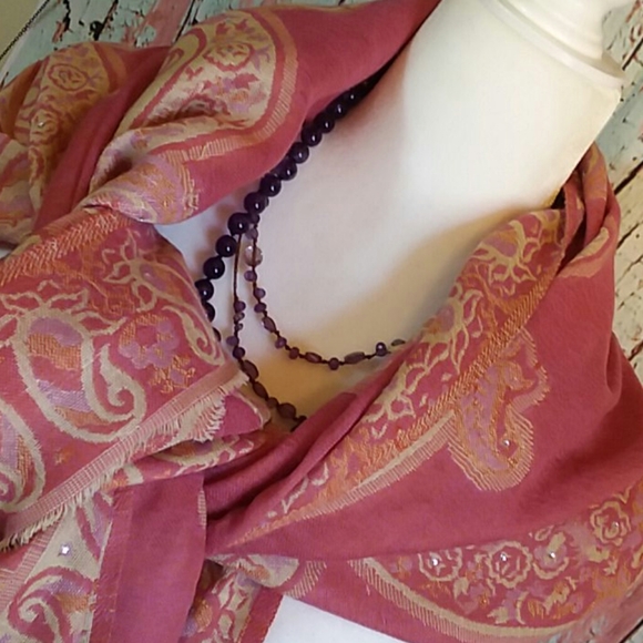 Shawl  or Wrap. - Picture 3 of 3